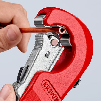 Effortless cutting of pipes with TubiX® Pipe Cutter featuring durable magnesium enclosure.